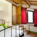 Bosco Ai Marzi - 2 With Shared Pool Daire